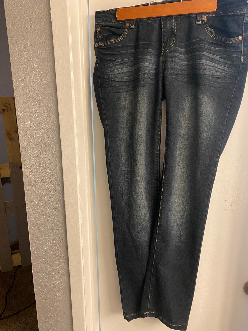 Diamond Supply Co. Women’s Blue Straight Leg Jeans